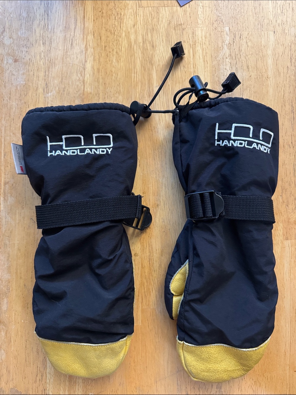 Black and Yellow Men's Insulated Mittens
